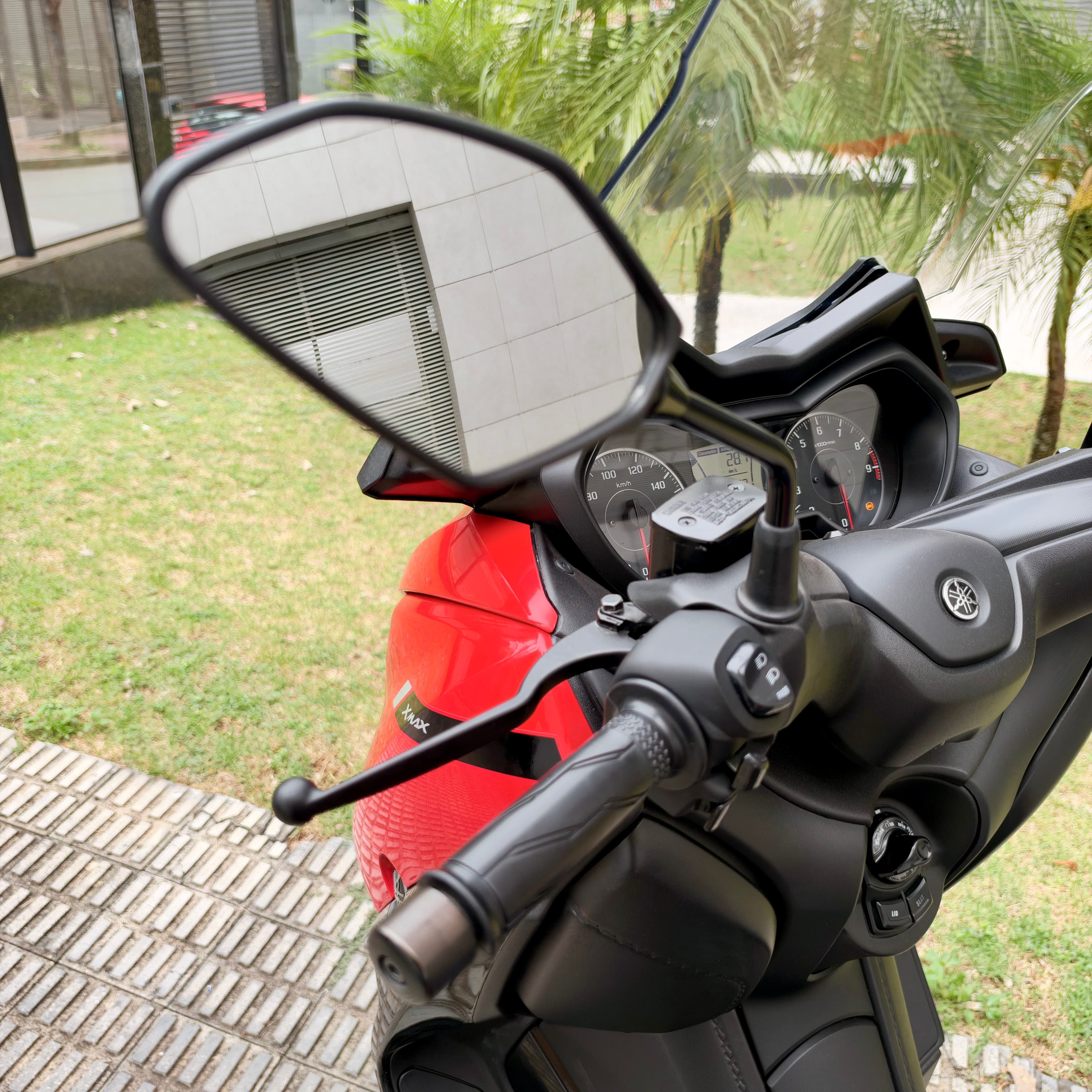 Yamaha Xmax - Imagem 5