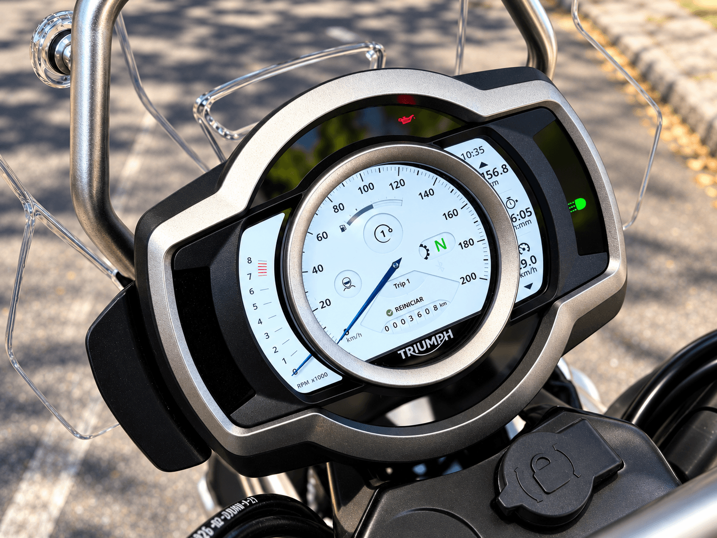 Triumph Scrambler 1200 XE - Imagem 7